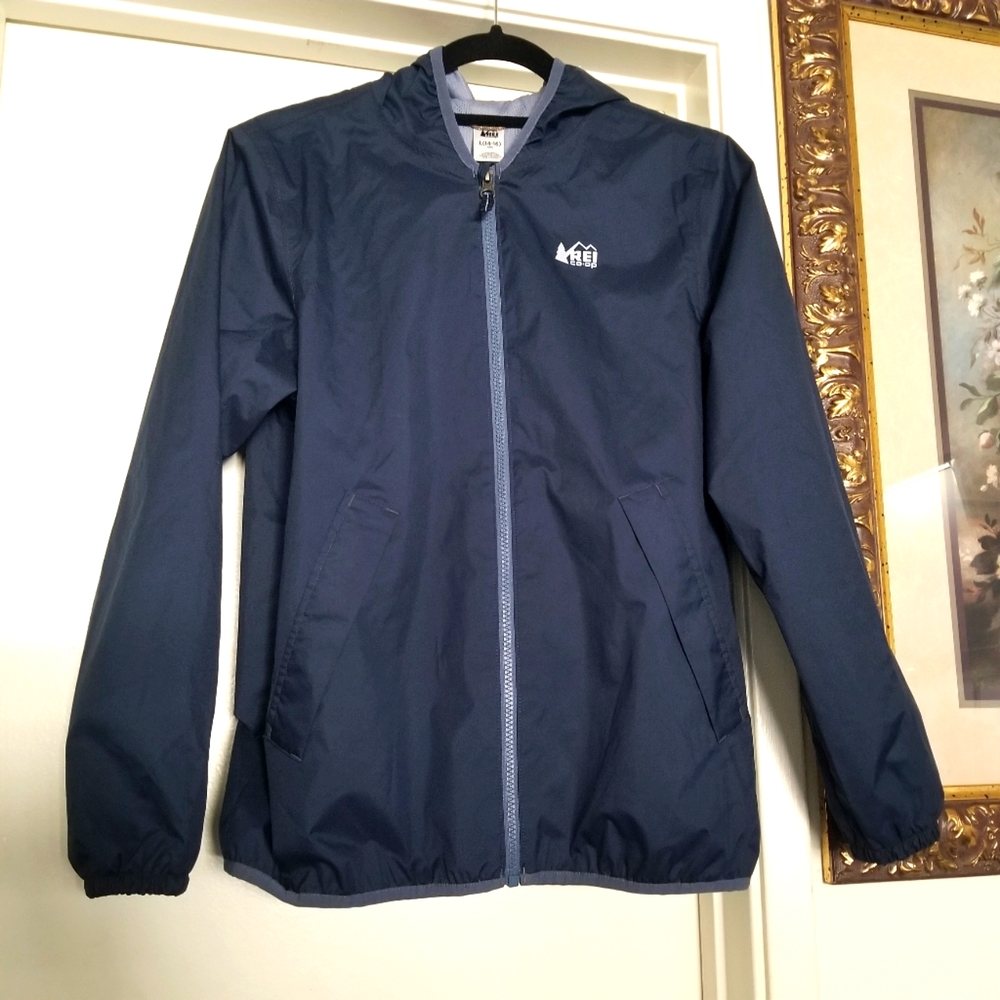 REI Boys jacket in navy&silver size L 14/16